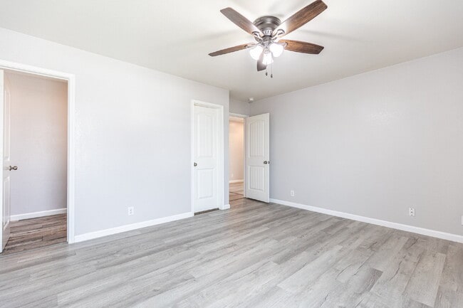 Building Photo - 6414 Dynamic Sound