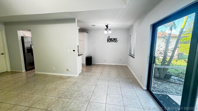 Building Photo - 20970 Concord Green Dr W