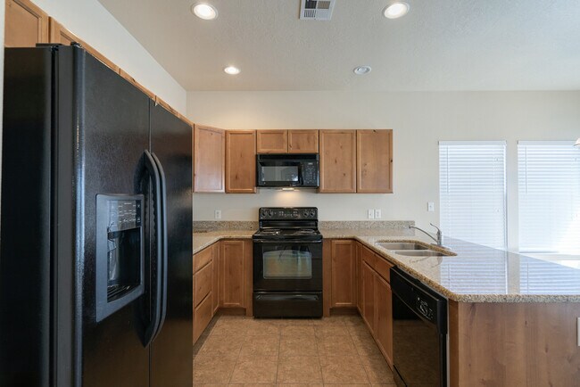 Building Photo - Spacious 3 Bedroom Corner Lot Home Near So...