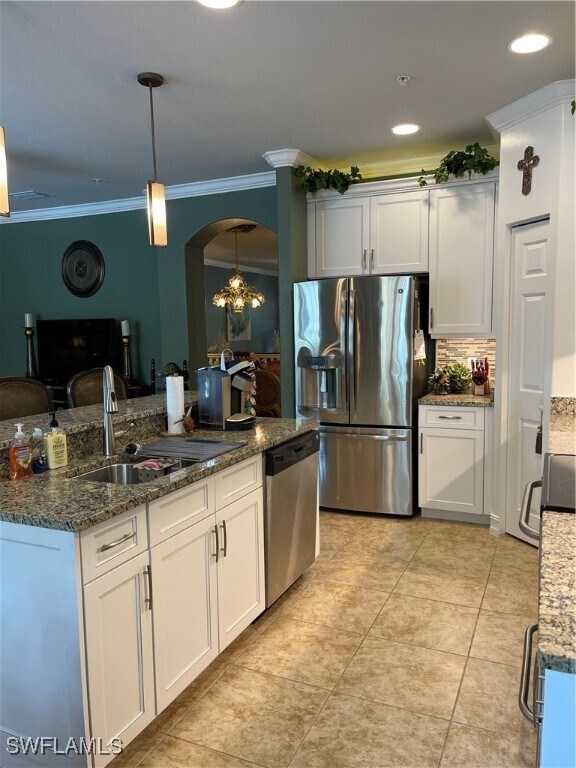 Building Photo - 9081 Albion Ln S