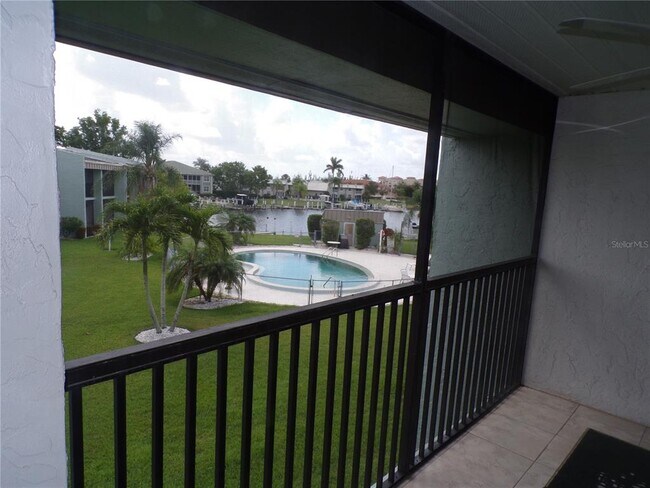 Building Photo - 1461 Aqui Esta Dr