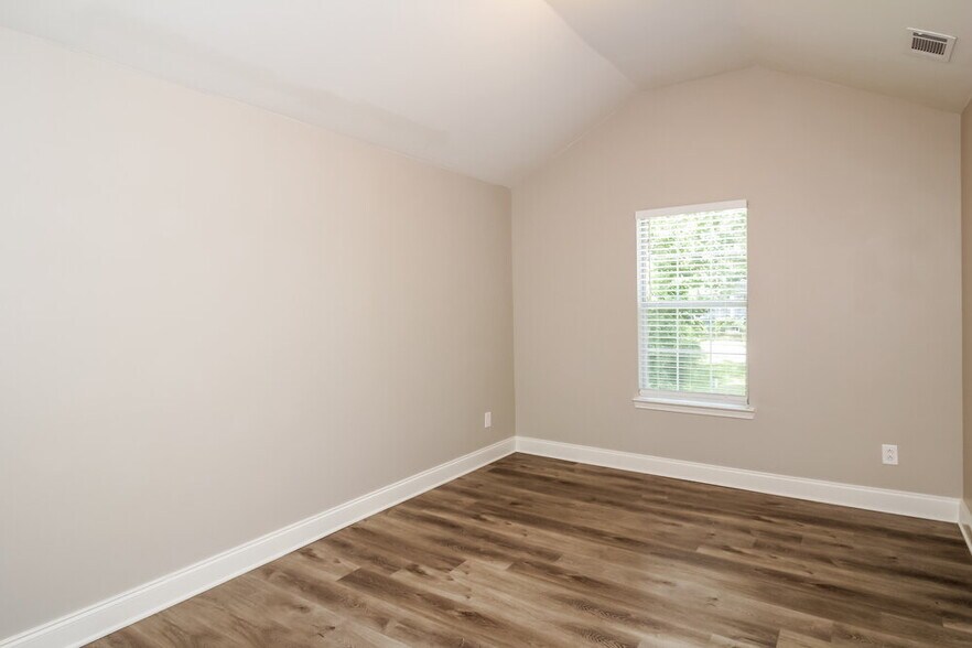 Building Photo - 2538 Rock Creek Ct