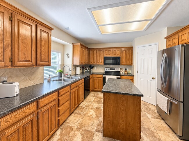 Building Photo - 3705 Edgemont Dr
