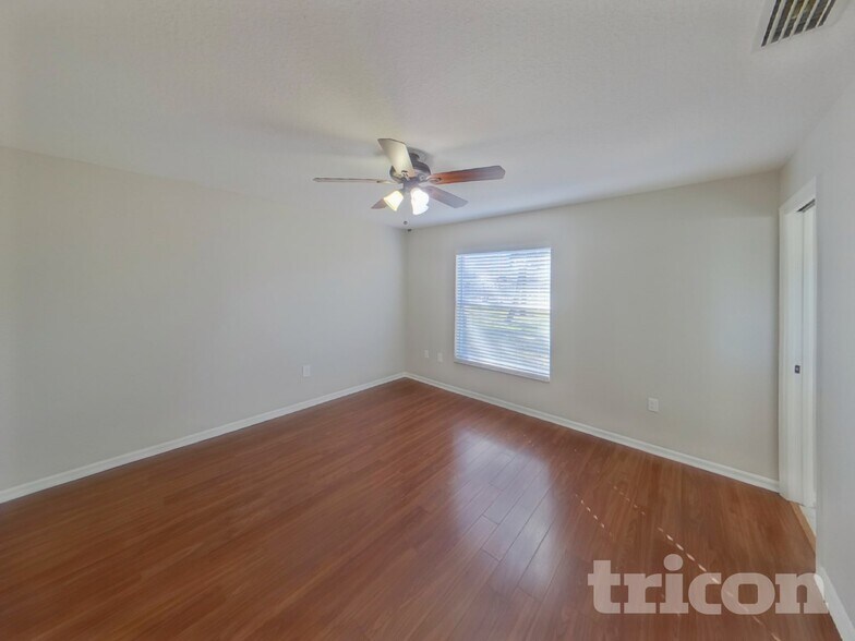 Building Photo - 1403 14th St W