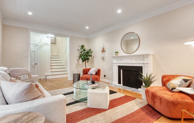 Building Photo - 422 Smithwood Dr