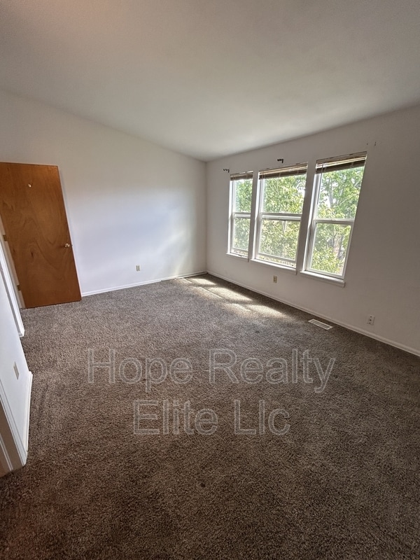 Building Photo - 954 Brant Hollow Ct