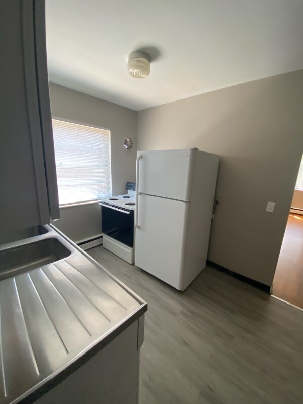 Building Photo - 4782 Clevesdale Dr