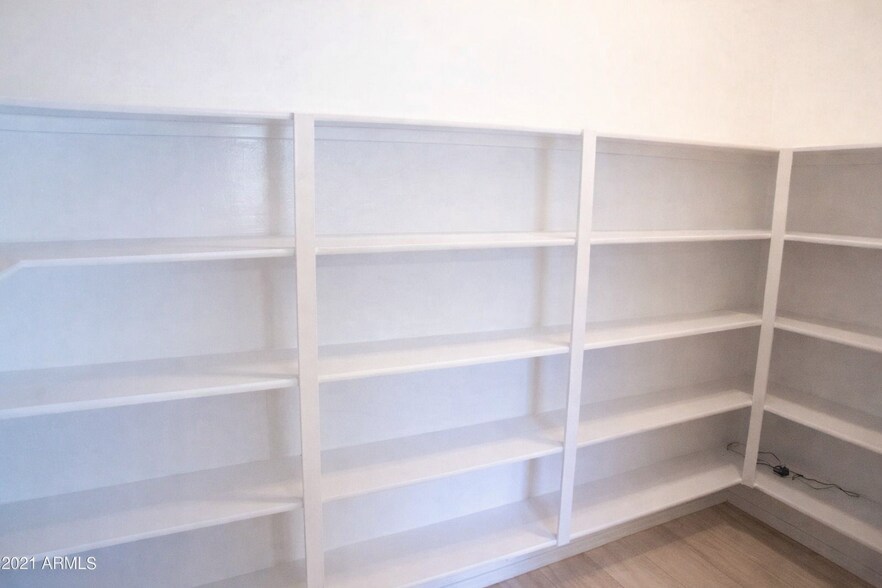 Large Kitchen pantry - 66 E Saddle Way