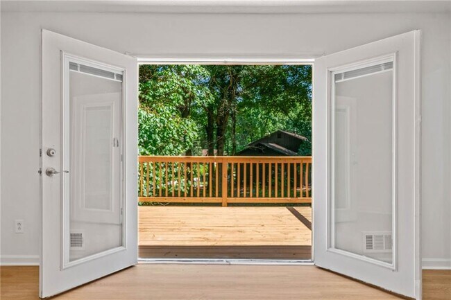 Building Photo - 4050 Daron Ct