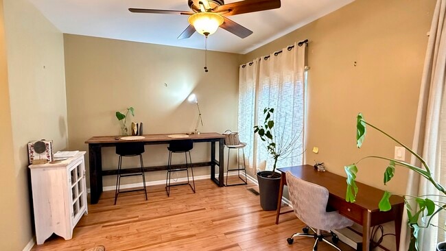 Building Photo - 3359 Blue Ridge Dr