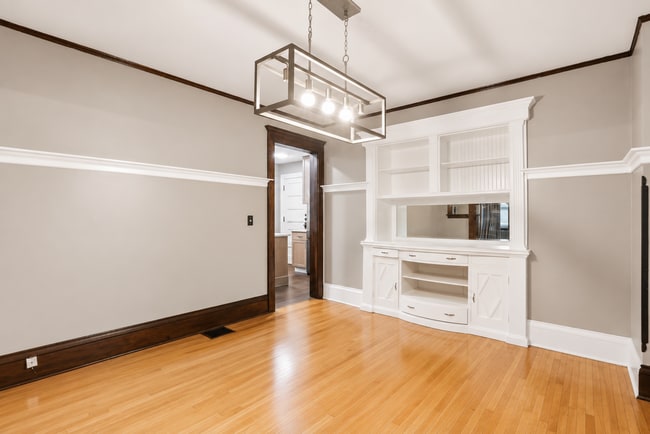 Building Photo - Beautifully Updated 3BR/2BA Single-Family Home with Garage, Huge Yard & Designer Kitchen!