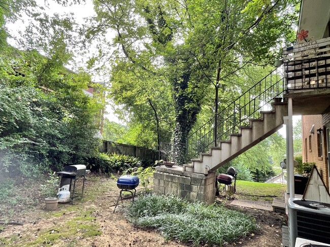 Shared backyard space - 3343 Old Montgomery Hwy