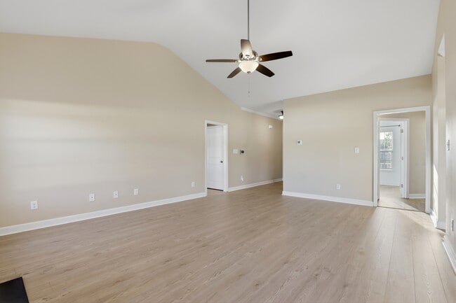 Building Photo - 100 Amandas Way