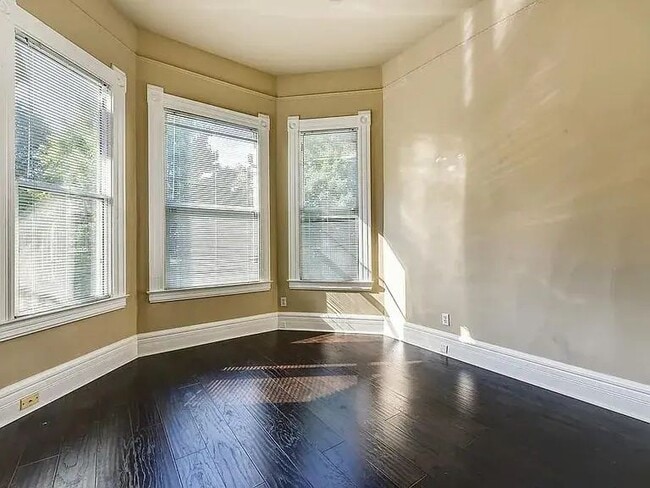 Building Photo - 1009 T St