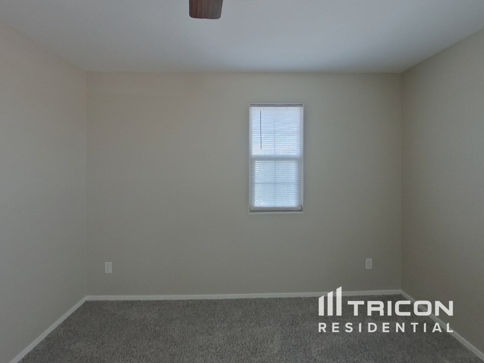 Building Photo - 40859 W Portis Dr