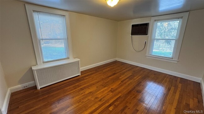 Building Photo - 626 NY-82