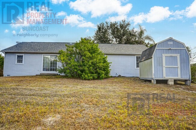 Building Photo - 4407 N Chamberlain Blvd