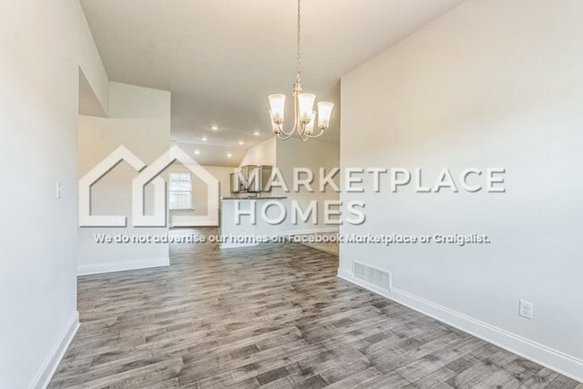 Building Photo - 2488 Marion Ln