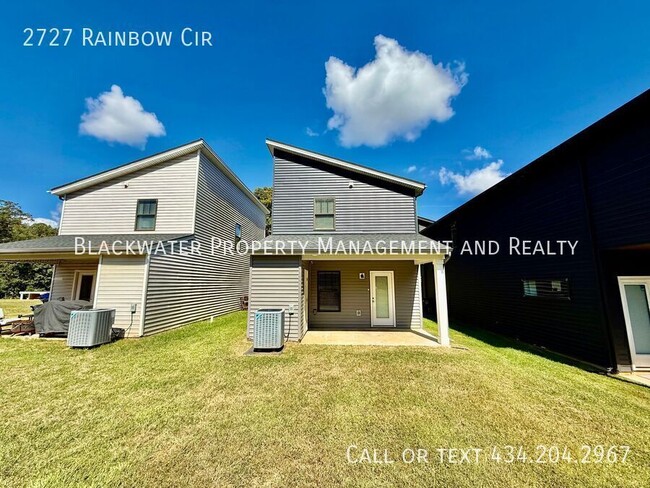 Building Photo - 2727 Rainbow Cir