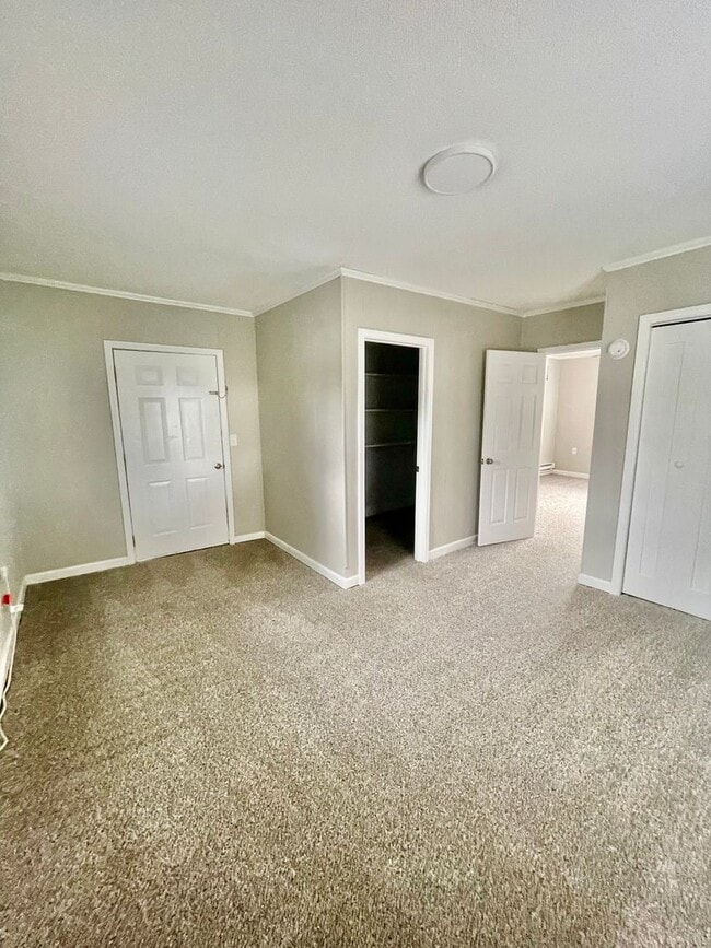 Building Photo - Don't miss out on this  2 bedroom 1 bath home . Located in Lincolnton .