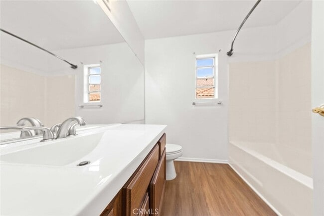 Building Photo - 7448 Bellingham Ave