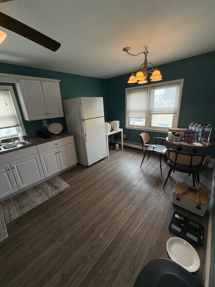 Building Photo - 9 Intervale St