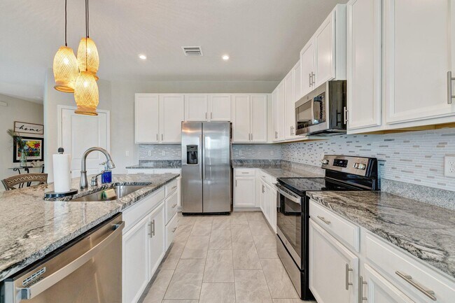 Building Photo - 10916 SW Robbia Way