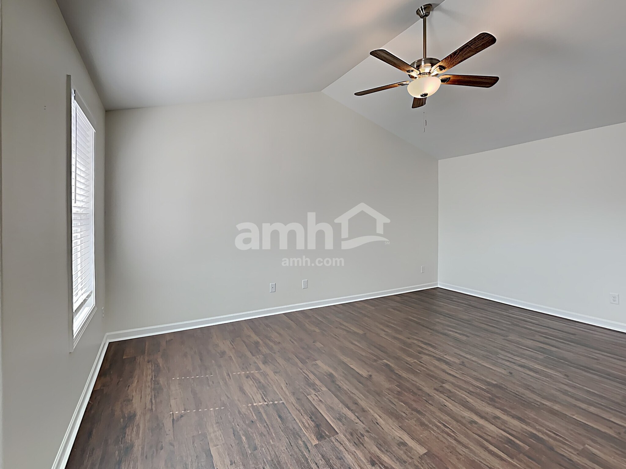 Building Photo - 1009 Fieldmere Pl