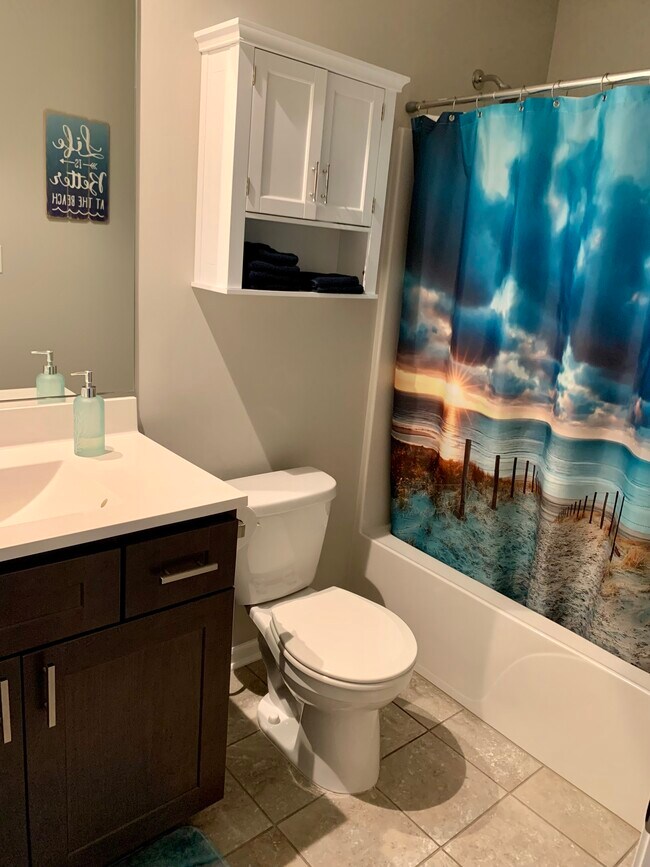 Building Photo - 104 Emerald Dr