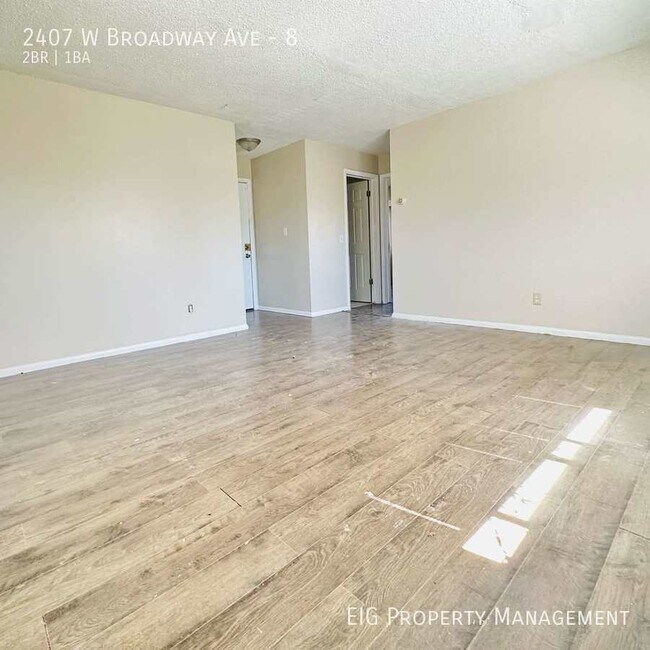 Building Photo - Available 6/20/2024