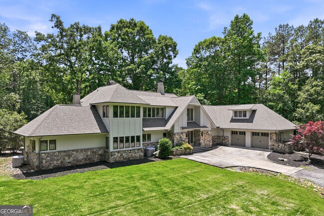 Building Photo - 3735 Smithtown Rd