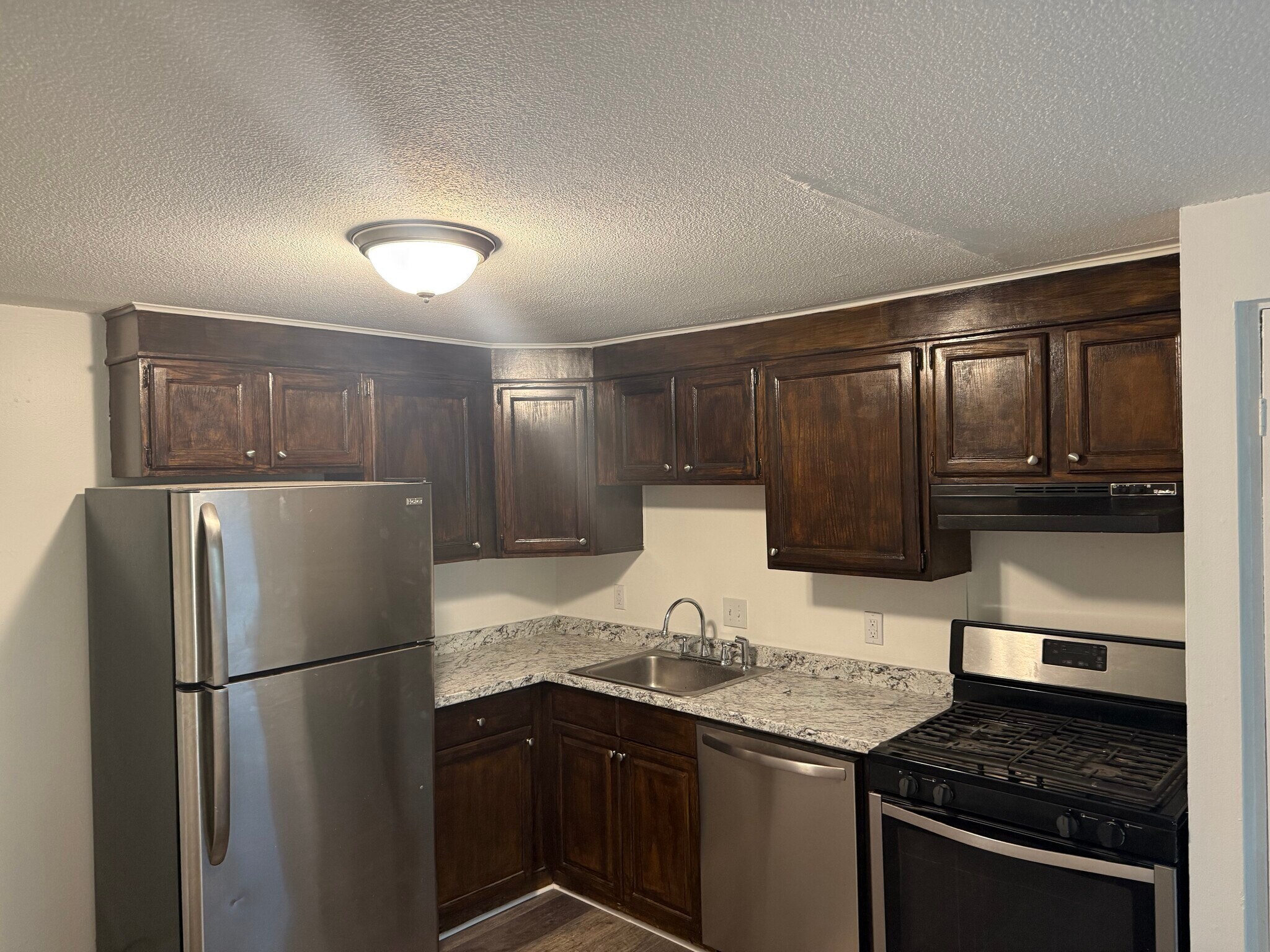 Kitchen - 349 Hildreth St