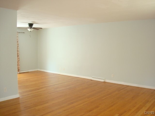 Building Photo - 210 Hurlburt Rd