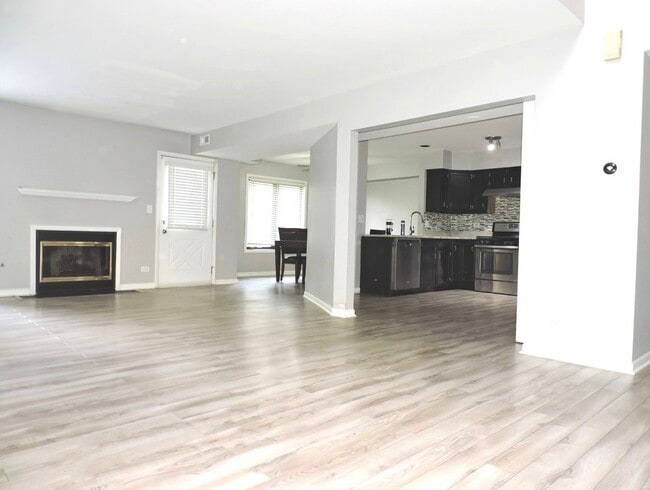 Building Photo - 245 Carlisle Ave