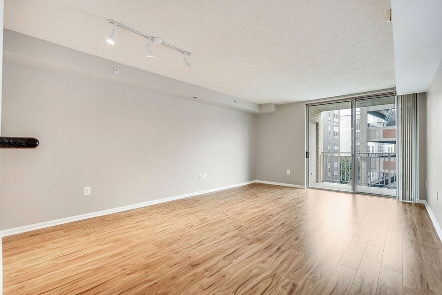 Building Photo - 2726 Gallows Rd