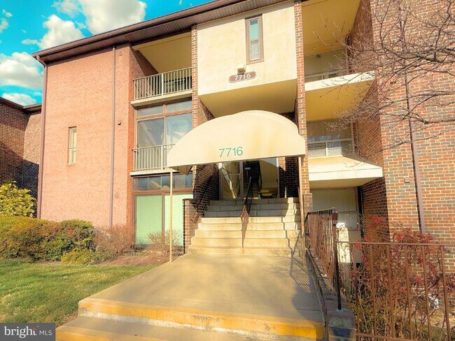 Building Photo - 7716 Hanover Pkwy