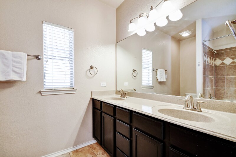 Building Photo - 3858 Bogie Way