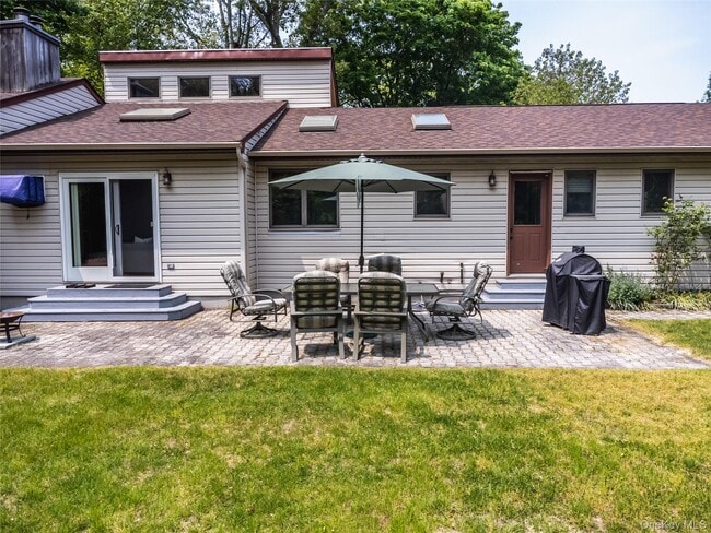 Building Photo - 67 Belleview Ave