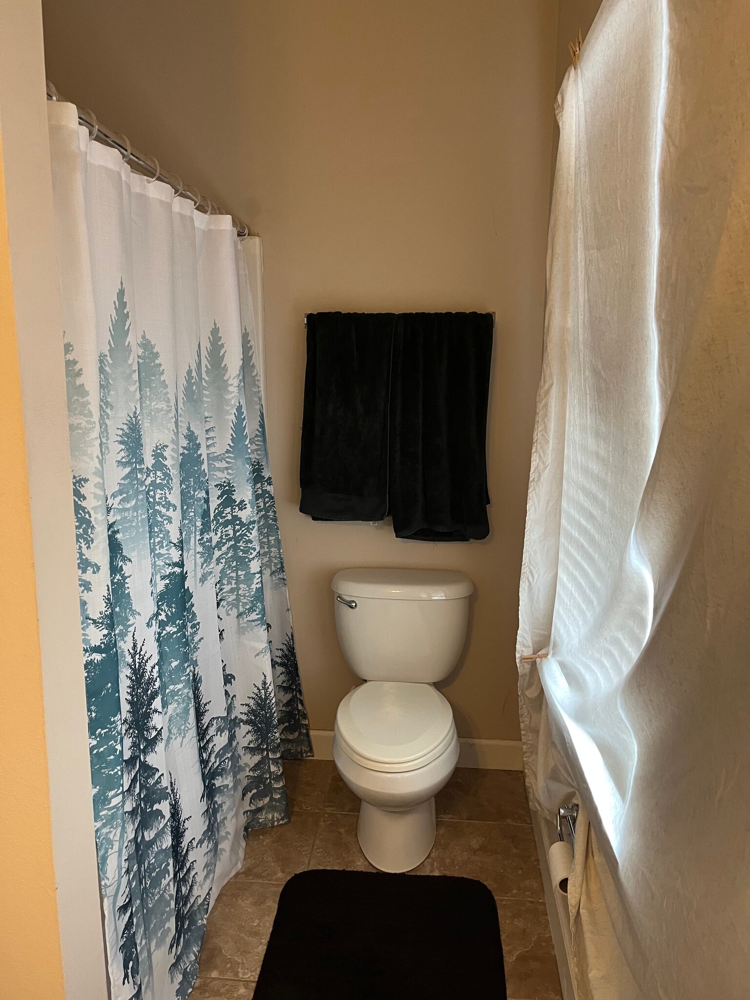 Building Photo - 1315 Saint Andrews Ln