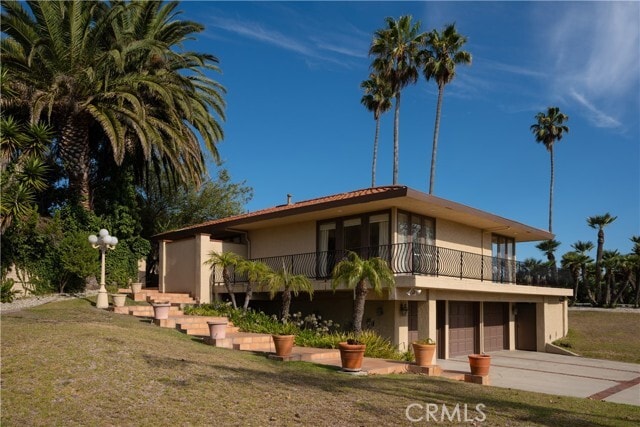 Building Photo - 984 La Cresta Pl