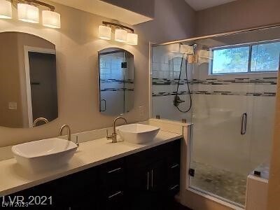 Building Photo - 4928 Forest Oaks Dr