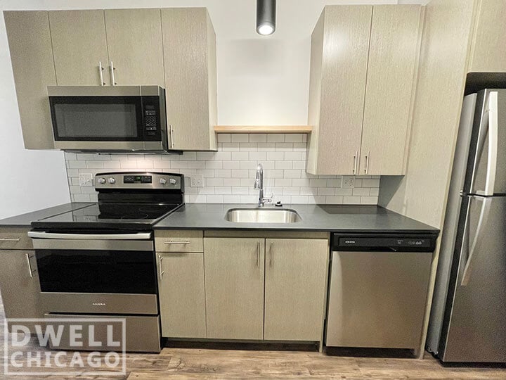 Building Photo - 911 W Dakin St