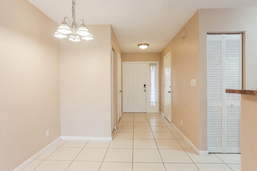 Building Photo - 8984 NW 38th Dr