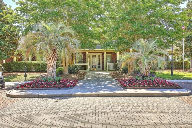 Building Photo - 1600 Long Grove Dr