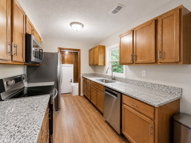Building Photo - 3450 Estes Dr