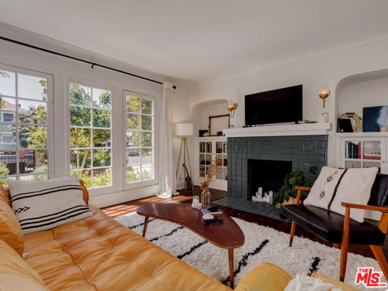 Building Photo - 2345 W 21st St