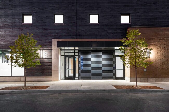 Building Photo - 3604 N Campbell Ave