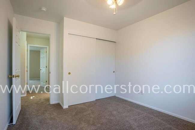 Building Photo - 6925 Blue Anchor Point