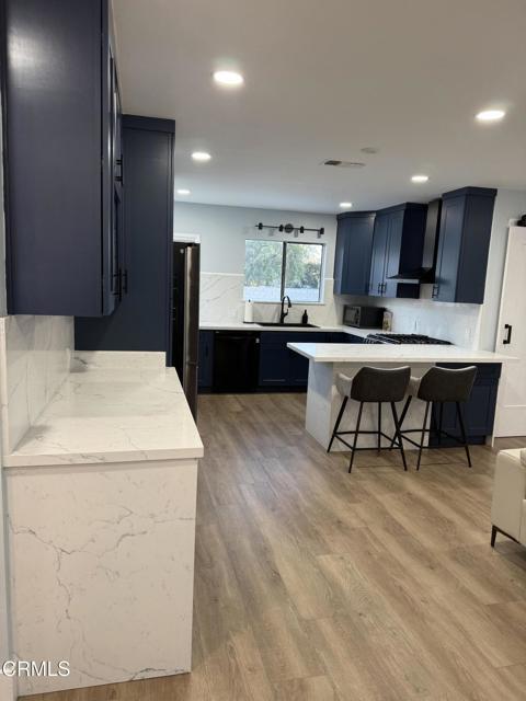 Building Photo - 1075 Chevron Ct