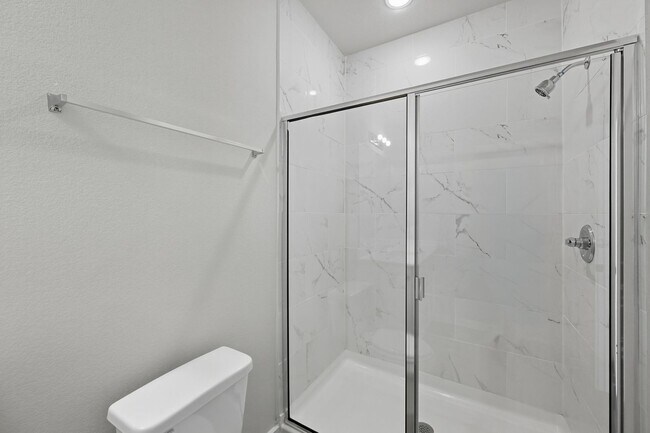 Building Photo - 3413 Valley Vista Dr